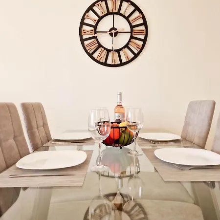 Rocha Varandas Atlantis アパート *