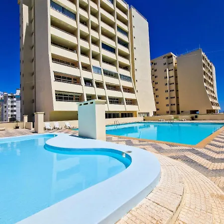 Rocha Varandas Atlantis Apartment *